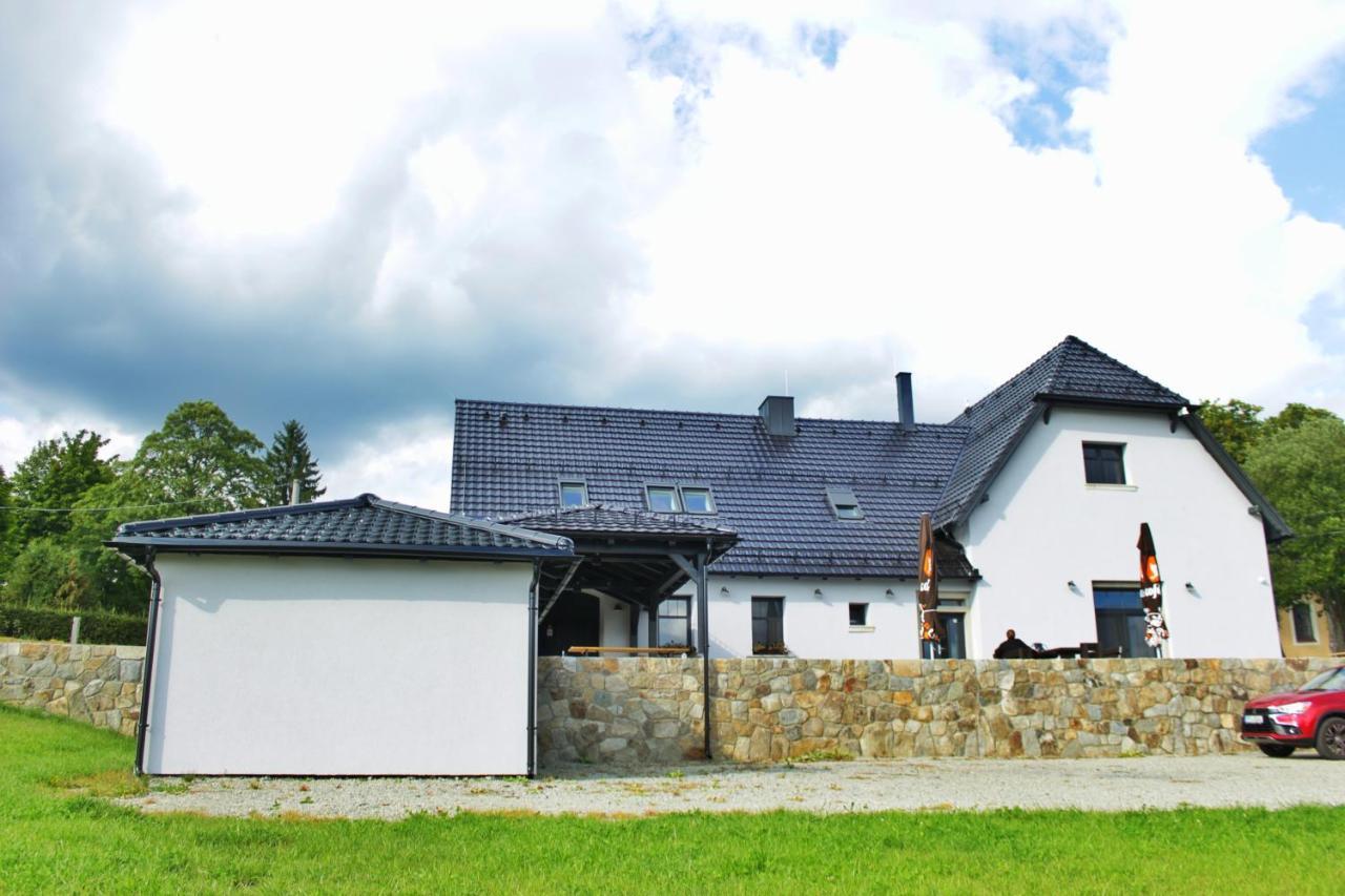 Penzion Na Zlate Ceste Тахов Экстерьер фото